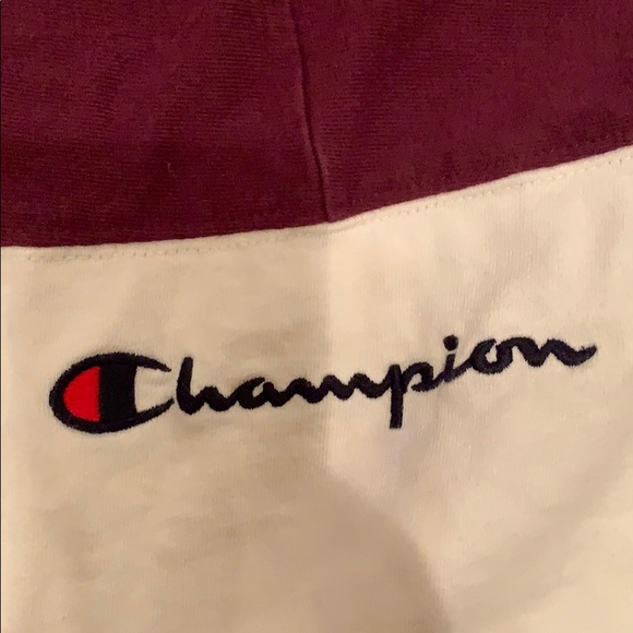 Comfy and cozy Cropped champions long sleeve! - Picture 5 of 5